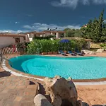 Appartement Bouganvillage Bilo With Shared Pool Budoni
