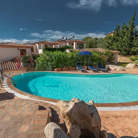 Lejlighed Bouganvillage Bilo With Shared Pool Budoni