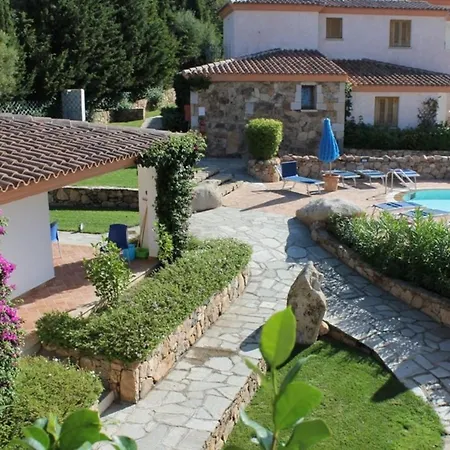 Bouganvillage Bilo With Shared Pool Budoni