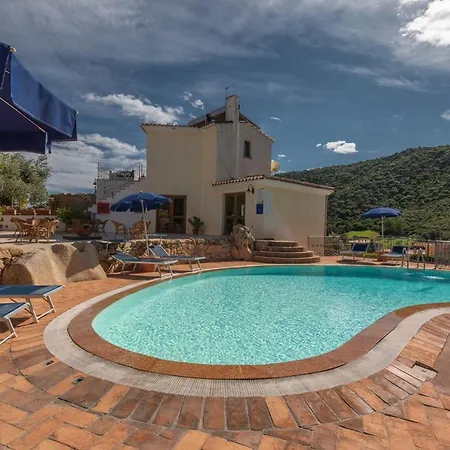 Bouganvillage Bilo With Shared Pool *